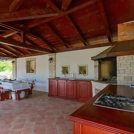 Edera Holiday home Jursici