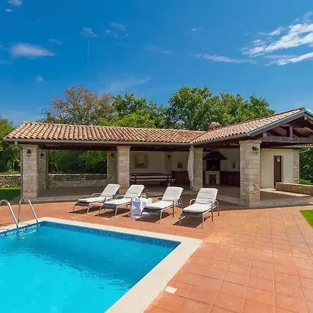 Edera Holiday home